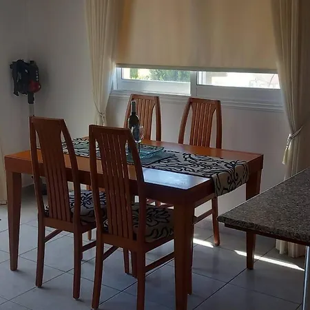 Beautiful 2 Bedrooms By The Pool Paphos Exterior photo